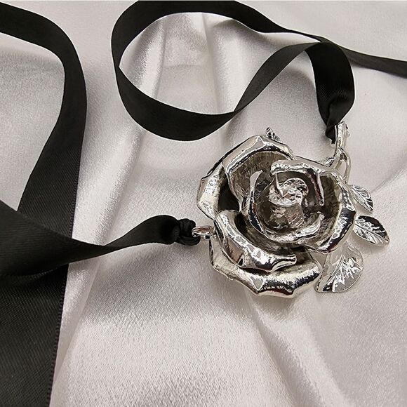 ZARA Maxi Rose satin corded silver adjustable necklace | NWOT - Picture 5 of 9